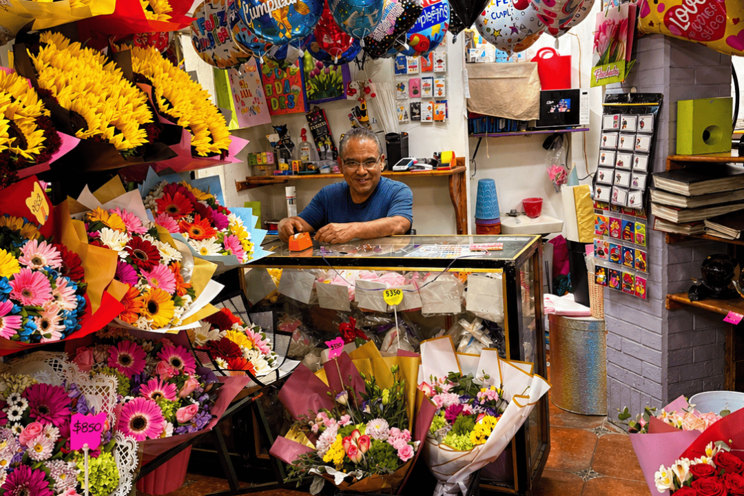 Mostrador de la florería Morales